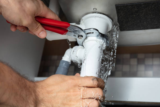 Water damage restoration experts in Russell, KS